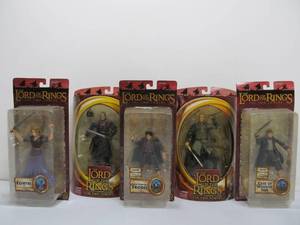 lot 154 image: Set of 5 LORD OF THE RINGS Large Size Action Figures - The Two Towers