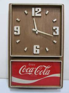 lot 217 image: Working Vintage COCA COLA Advertising Soda Clock