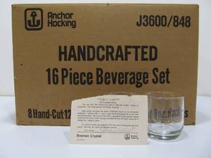 lot 313 image: NOS Vintage 16-Piece Anchor Hocking Etched Glass WhiskeyRocks Glasses Bar Set