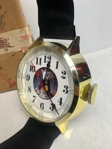lot 7 image: Vintage BUD LIGHT Spuds Mackenzie LARGE Watch Advertising Wall Clock