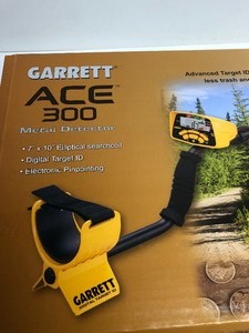 lot 172 image: New or Like New GARRETT Ace 300 Metal Detector