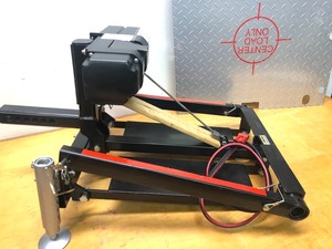 lot 178 image: New or Like New Chicago Electric Hitch Lift Model 47591