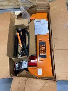 lot 53 image: BRAVEPRO- 20 Ton Dual Split 3 Point Tractor Mount Log Splitter (TMH2015)