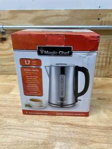 lot 55 image: MAGIC CHEF 7-Cup Stainless Steel Electric Kettle with Cord Storage