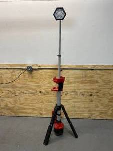 lot 70 image: MILWAUKEE M18 18-Volt Lithium-Ion Cordless Rocket Dual Power Tower Light (Tool-Only)