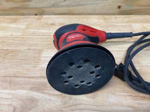 lot 72 image: MILWAUKEE 3 Amp Corded 5 in. Random Orbit Palm Sander