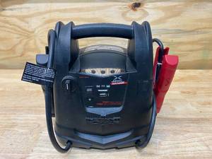 lot 99 image: SCHUMACHER Battery Extender 12-Volt, 750 Amp Battery Jump Starter