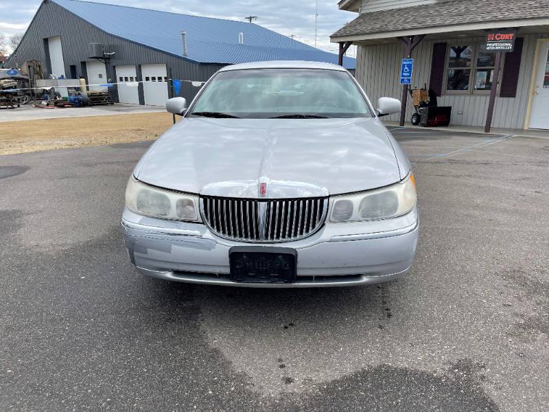 2000 Lincoln Town Car Signature