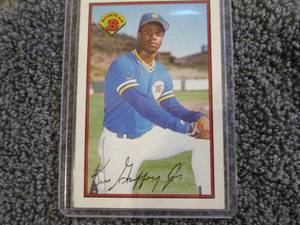 lot 3 image: 1989 Bowman Ken Griffey Jr. Rookie ...