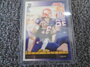 lot 25 image: 2021 Score Trevor Lawrence Rookie C...