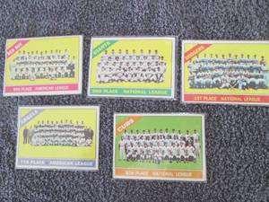 lot 35 image: 5 1966 Topps Team Cards...