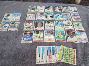 lot 36 image: 1979 Topps Baseball Cards...