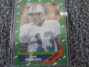 lot 41 image: 1986 Topps Dan Marino Card...