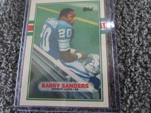 lot 43 image: 1989 Topps Barry Sanders Rookie Car...