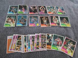 lot 51 image: 1981-82 Topps Basketball Cards...