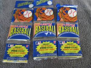 lot 113 image: 3 1991 Fleer Baseball Rack Packs...
