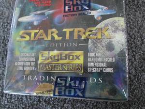lot 151 image: 1993 Skybox Star Trek Box...