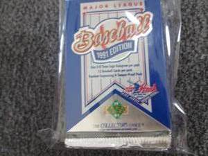 lot 176 image: 8 1991 Upper Deck Baseball Packs...