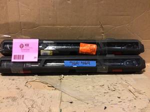 Husky 50 ft. lbs. to 250 ft. lbs. 12 in. Drive Torque Wrench&nbsp&nbspCustomer Returns See Pictures