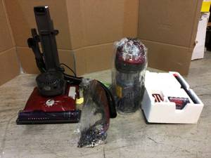 Hoover WindTunnel 3 High Performance Bagless Upright Vacuum Cleaner&nbsp&nbspCustomer Returns See Pictures