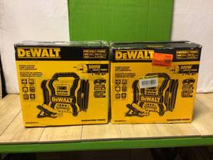 DEWALT 1600 Peak Amp Portable Car Jump Starter with 120 PSI Digital Air Compressor and 500-Watt Inverter&nbsp&nbspCustomer Returns See Pictures