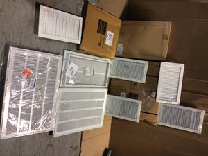 lot 61 image: MIX LOT OF GRILLE AIR VENT&nbspCustomer Returns See Pictures 
