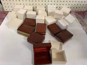Lot of 25 Gift Boxes