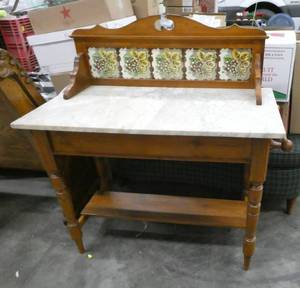 Vintage Wash Basin table in nice condition, tile back splash, measures