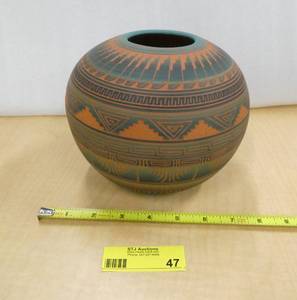 Very nice piece of Southwest pottery