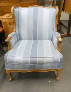 Nice Queen Anne style chair just needs a cleaning
