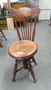 Very nice swivel piano chair with back, glass ball claw feet