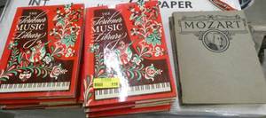 Volume 1-9 of the Scribner Music Library and books with life history and their music of Mozart, Schumann, Wagner, Mendelssohn and Chopin