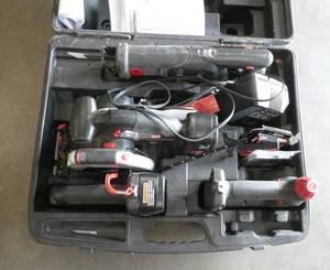 Craftsman Master set of 19.2V set of cordless tools - circular saw, reciprocating saw, stapler, charger, light