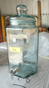 Like new water jar with spigot