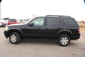2009 Ford Explorer XLT - 2 OWNERS - 4x4