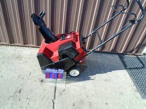 Toro ccr2500 5 hp snow thrower. Used condition. Tested & works. As shown.