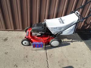 Snapper ninja self propelled mower. Used condition. Tested & works. As shown.