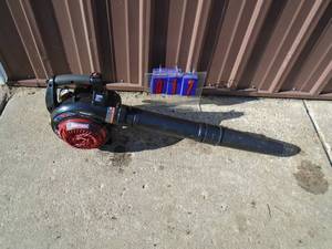Craftsman 2 cycle leaf blower. Lightly used. Tested & works. As shown.