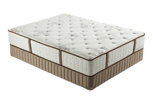 lot 8 image: Brand New Stearns & Foster Estate Nancy Luxury Plush King Mattress