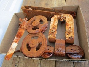 Primitive barn hardware with 12 st...