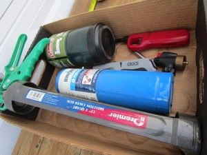 Caulk gun 13 1 quart, full tanks w...