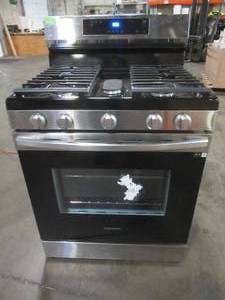 lot 375 image: Samsung 6 cu. ft. Smart Wi-Fi Enabled Convection Gas Range with No Preheat AirFry, NX60A6111SS. - Missing Center Grate and 2 Surface Burners (caps are there).