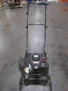 lot 11 image: Murray 20 in. 125 cc Briggs & Stratton Gas Walk Behind Push Mower, MNA152506 - StartsRuns Well - Used.