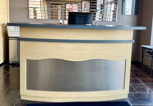 lot 53 image: EuroLine Business Reception Desk