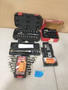 LOT OF MECHANIC TOOLS