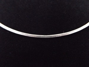 lot 23 image: .925 Sterling Silver Square Snake Link Necklace
