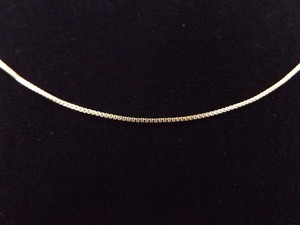 lot 25 image: .925 Sterling Silver Vermeil Box Link Necklace