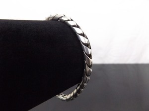 lot 29 image: .925 Sterling Silver THICK Round Link Bracelet