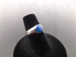 lot 34 image: .925 Sterling Silver Opal Cabochon Crystal Ring Size 6