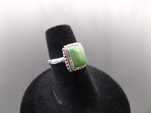 lot 44 image: .925 Sterling Silver Green Royston Turquoise Cabochon Ring Size 5.5